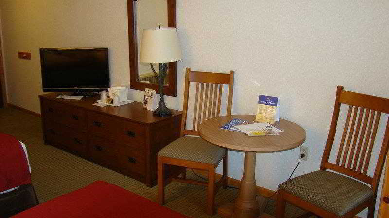 Western Adirondack Hotel